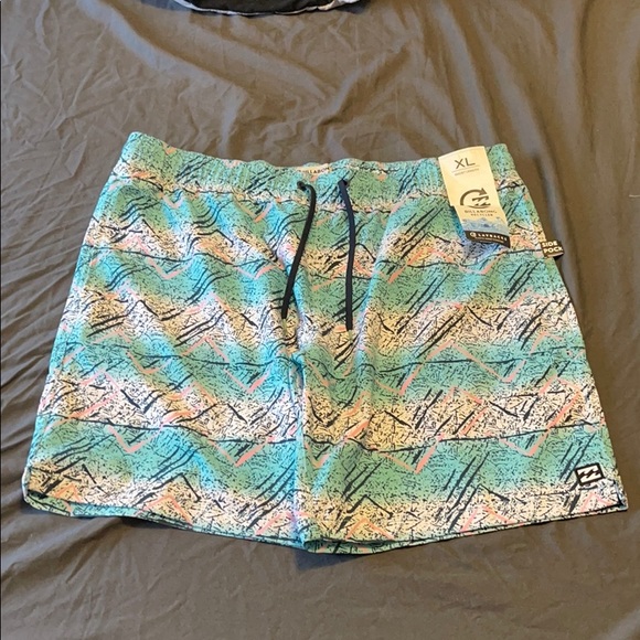 Billabong laidback shorts - Picture 1 of 5